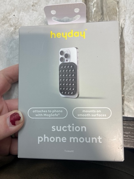 Condition photo showing New/Like New for Suction Phone Mount with MagSafe - heyday™ Black