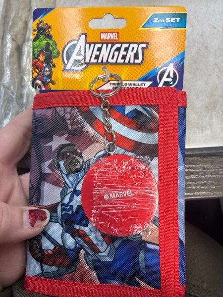 Condition photo showing New/Like New for Boys' Marvel Captain America Wallet