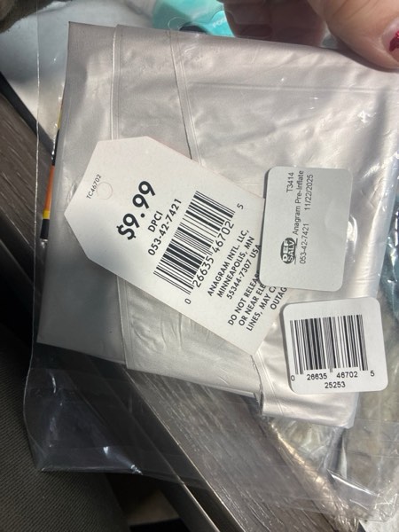 Condition photo showing New/Like New for SATIN TRICK OR TREAT GHOST SHAPE