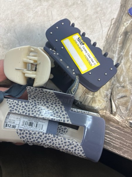 Condition photo showing New/Like New for Variety Claw Hair Clip Set 3pc - Universal Thread™ White/Navy