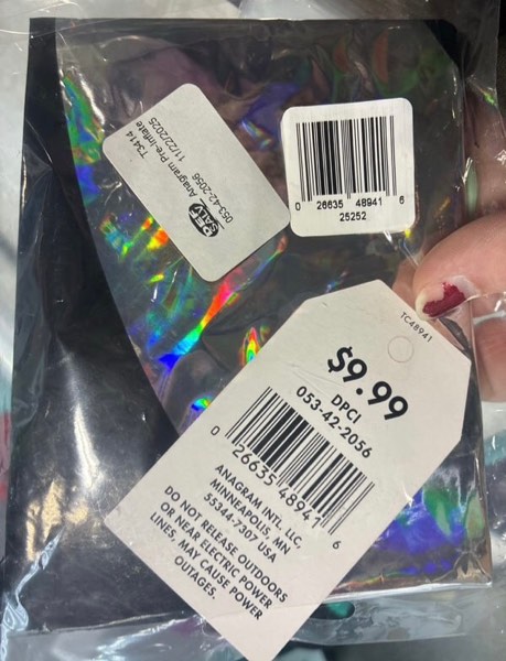 Condition photo showing New/Like New for Iridescent Bare Bones Skeleton 37? Balloon