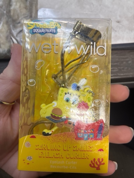 Condition photo showing New/Like New for Wet N Wild SpongeBob Serving Up Smiles Eyelash Curler - SpongeBob