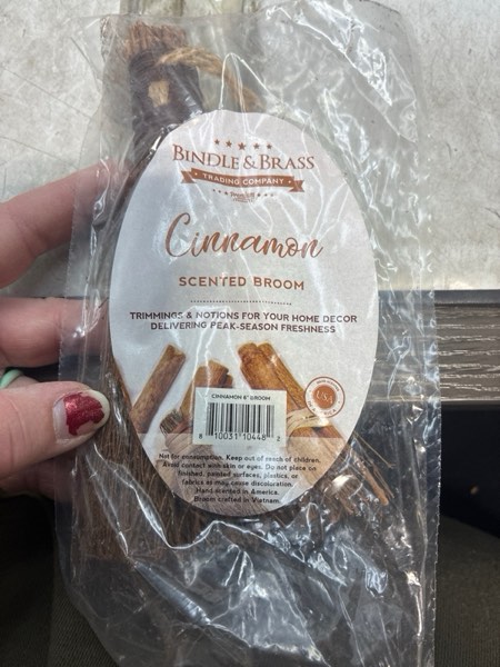 Condition photo showing New/Like New for Bindle & Brass 36" Pumpkin Scented Broom