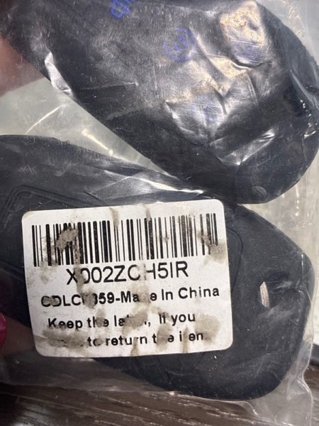 2pcs 4 Buttons Silicone Flip Folding Key Fob Cover for 2017 2016 2015 2014 2013 Ford Fusion N5F-A08TAA Black with Red/Blue