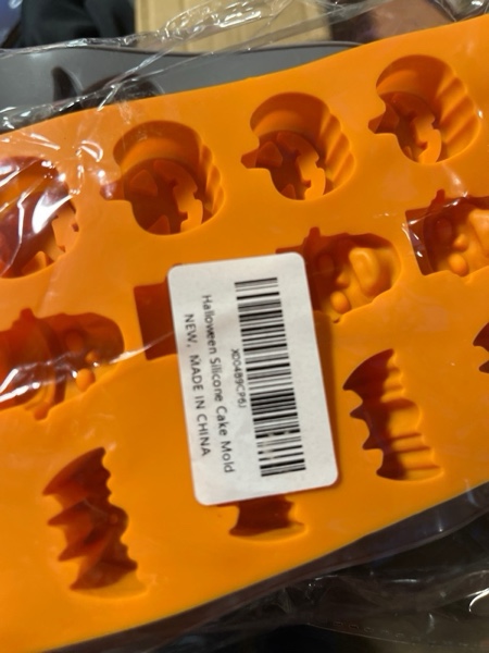 Condition photo showing New/Like New for Halloween Silicone Molds with Pumpkin Ghost Bat and Skull Shapes,5Pack Halloween Chocolate Candy Cake pop Jello Ice Molds for Baking and Soap Candle Making