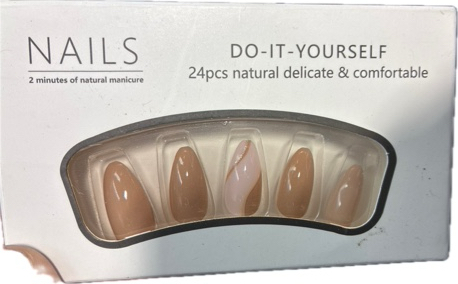 NAILS Do-It-Yourself 24 Pieces Natural Delicate and Comfortable False Nails