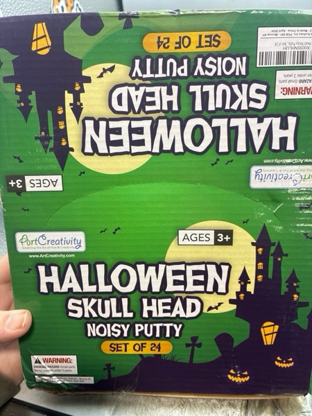 Condition photo showing New/Like New for ArtCreativity Skull Head Noisy Putty Halloween Toys, Set of 24, Non-Candy Trick or Treat Supplies for Kids, Great as Halloween Party Favors, Halloween Goodie Bag Fillers, and Prank Toys, 4 Colors