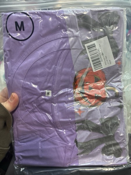 Condition photo showing New/Like New for Thanksgiving Shirt Women Oversized Bow Pumpkin Shirts Coquette Aesthetic Tee Thankful Short Sleeve Fall Tops