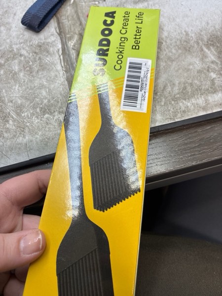 Condition photo showing New/Like New for SURDOCA Silicone Pastry Basting Brush - 2Pcs 10 + 8 in Heat Resistant Brush for Baking Cooking Food, BPA Free Kitchen Brush for Sauce Butter Oil, Stainless Steel Core Design for Barbecue BBQ Grilling 10.1“+8.2" Black
