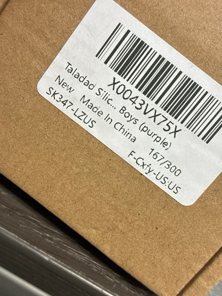 Condition photo showing New/Like New for Silicone Cover Case for Bitzee Interactive Toy Digital Pet With Lanyard, Protective Holder Skin for Virtual Electronic Pets for Girls & Boys (Purple)