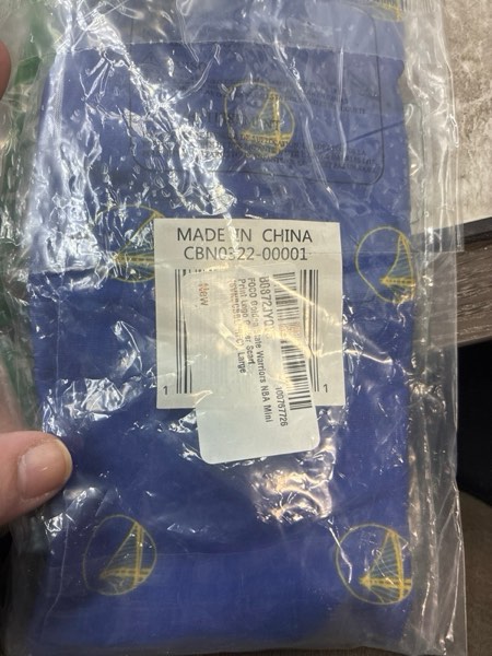 Condition photo showing New/Like New for FOCO NBA unisex-adult Nba Team Logo Mini Print Gaiter Scarf