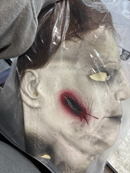 Condition photo showing New/Like New for Michael Myer Mask for Adult?Michael Myer Costume Mask