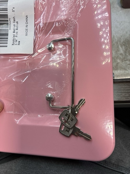 Condition photo showing New/Like New for Kyodoled Medium Cash Box with Money Tray,Small Safe Lock Box with Key, Drawer,7.87"x 6.30"x 3.54" Pink Medium Pink