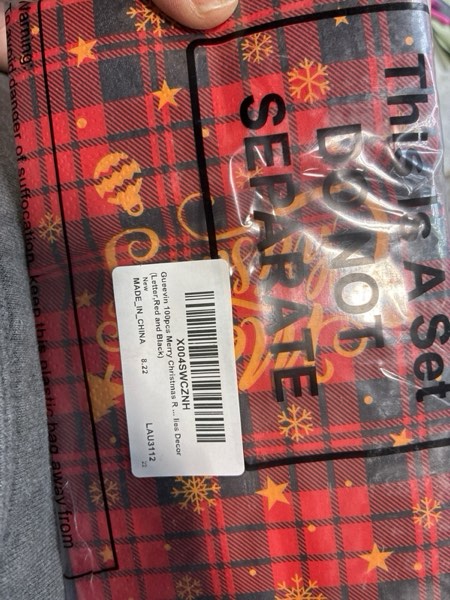 Condition photo showing New/Like New for Gueevin 100 Pcs Buffalo Plaid Christmas Disposable Napkins Disposable Cocktail Napkins Guest Towel Christmas Tree Napkin for Xmas Kitchen Table Party Supplies Decor(Letter,4.3 x 7.9 Inch)