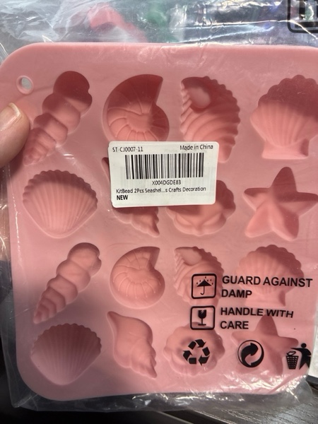 Condition photo showing New/Like New for 2pcs Seashell Silicone Molds, Ocean Themed Silicone Chocolate Molds, Non-Stick Shell, Starfish, Conch Candy Molds, Reusable for Cake Decoration, Party Treats, DIY Handmade Chocolate Candy and Snacks