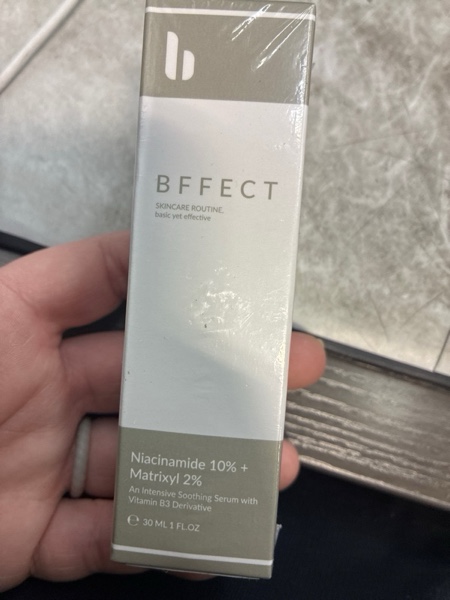 Condition photo showing New/Like New for Bffect Niacinamide 10% + Matrixyl 2%  An Intensive Soothing Serum with Vitamin B3 Derivative  30 ML 1 FL.OZ