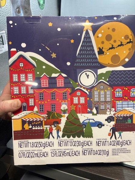 Condition photo showing New/Like New for Advent Calendar 2025 Gift Set for Women, 24pcs Holiday Gifts with Body Lotion, Hand Cream, Shower Gel, Bath Bomb, Spa Gifts Basket, New Year Gifts for Women