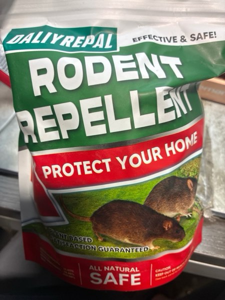 Condition photo showing New/Like New for KsopoG Rodent Repellent Mouse Deterrent Pouches Indoor, Mice Repellent Indoor/Outdoor, Extra-Strengt