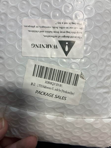 Condition photo showing New/Like New for UYX Spider Scene Atmosphere Decoration, Simulated Plush Material, Hanging Black Spider Prank Toy, April Fool's or Birthday Fun Surprise Decoration and Prank Gifts(Medium Size)