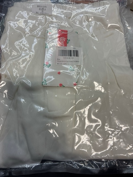 Condition photo showing New/Like New for (Size S) Bettysays Shorts for Women Bermuda Shorts Casual Elastic Waist Wide Leg Shorts with Pockets Small A-07 White