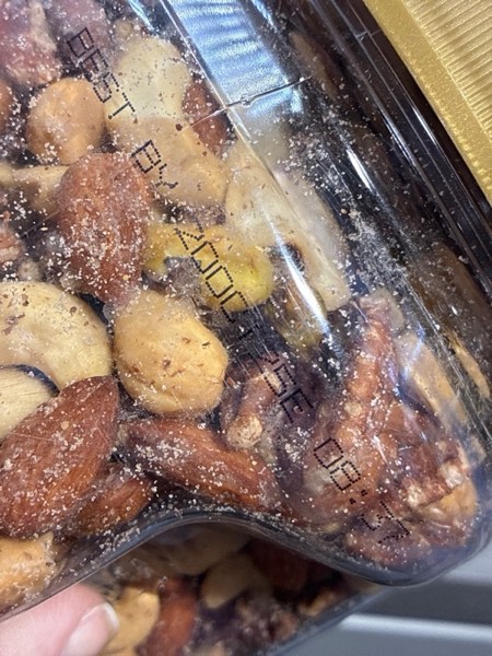 Condition photo showing New/Like New for PLANTERS Deluxe Mixed Nuts with Sea Salt, 27 oz Resealable Container - Variety Mixed Nuts Snacks with Cashews, Almonds, Pecans, Pistachios & Hazelnuts - Energy Boost - Kosher