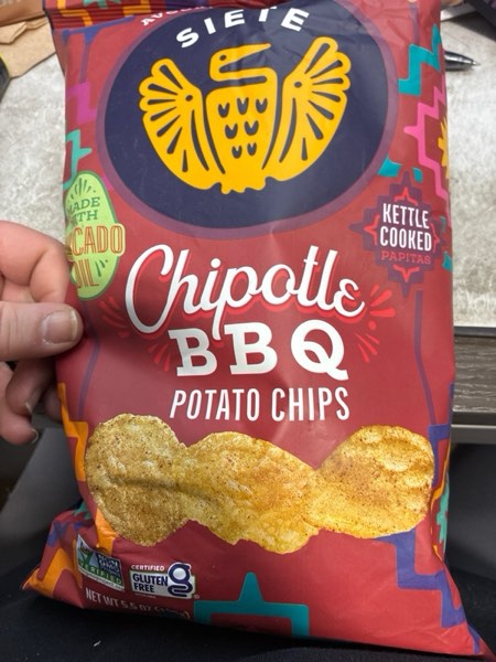 Condition photo showing New/Like New for Siete Family Foods Chipotle BBQ Potato Chips, 5.5 oz Bag Chipotle bbq 5.5 Ounce (Pack of 1)