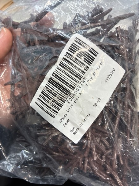 Condition photo showing New/Like New for Homoyoyo 100 Pieces Mini Christmas Snowman Hand β Mini Twigs Deer Antlers Shaped Tree Branches Snowman Crafts Kit for Winter Christmas Ornaments