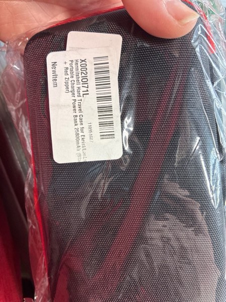 Condition photo showing New/Like New for Hermitshell Hard Travel Case for Ekrist/LanLuk Portable Charger Power Bank 25800mAh (Black + Red Zipper)