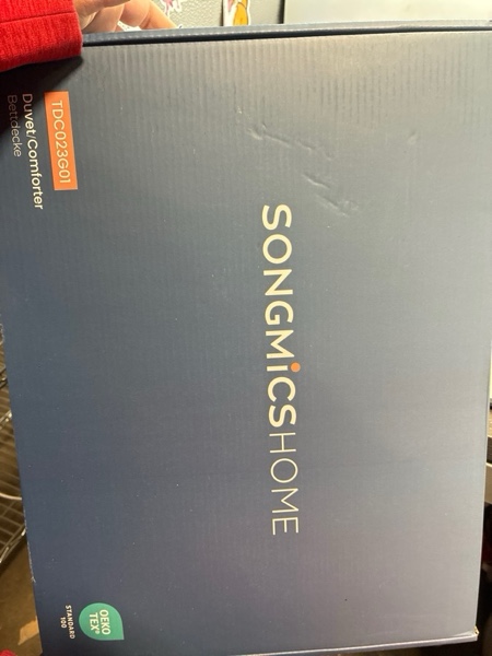 Condition photo showing New/Like New for SONGMICS HOME Down Alternative Microfiber Reversible Comforter Queen, All Season Lightweight Cooling Comforter for Night Sweats Hot Sleeper, Plush Fuzzy Cozy Blanket, Q-Max 0.43, Dove Gray UTDC023G01