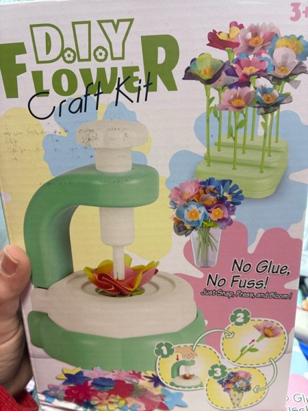 Condition photo showing New/Like New for M SANMERSEN DIY Arts and Crafts Kits for Kids Ages 4-8-12 Flower Bouquet Toys Craft Kit for 4 5 6 7 8 Year Old Girls Ideas Birthday Gift,Classroom Educational Activity Toy for Toddler Kids Girls DIY Flower Set