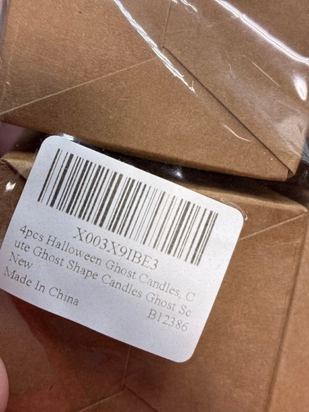 Condition photo showing New/Like New for 4pcs Halloween Ghost Candles, Cute Ghost Shape Candles Ghost Scented Candle White Halloween Spooky Candles for Home Halloween Party Room Table Decorations