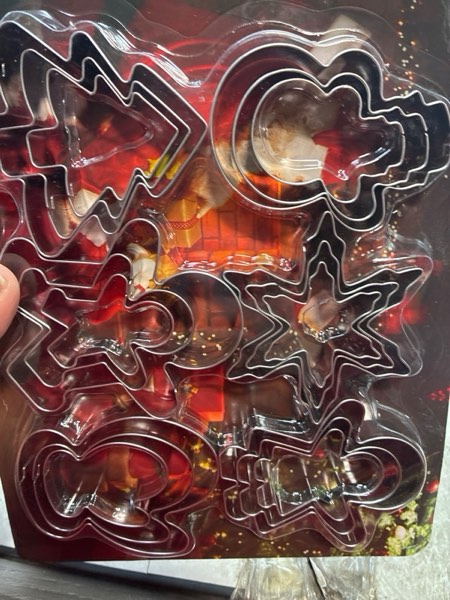 Condition photo showing New/Like New for Christmas Cookie Cutter Set,18 Piece Stainless Steel Winter Christmas Cookie Cutters Shapes for Baking - Christmas Tree,Snowflake,Snowman,Gingerbread Man,Gingerbread Girl,Mitten, Silver