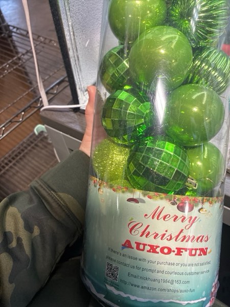 Condition photo showing New/Like New for AUXO-FUN 28ct Shatterproof Christmas Ball Ornaments in 4 Classic Finishes for Christmas Tree Decoration (Lime Green, 2.36“ Regular Size) 2.36" Regular Size Lime Green