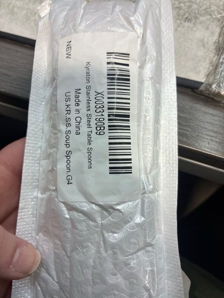 Condition photo showing New/Like New for Kyraton Soup Spoons 4 Pieces, Stainless Steel Thick Heavy Weight Table Spoons, Asian Chinese Japanese Spoon Set for Cereal Ramen Dishwasher Safe 1.Silver