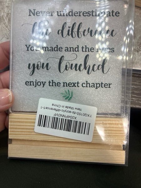 Condition photo showing New/Like New for Thank You Gifts, Floral Style Acrylic Sign Special Thank You Gift Sign for Women Men Friend Coworkers Retirement Farewell Going Away Gifts, Home Office Living Room Desk Decor Colorful 140