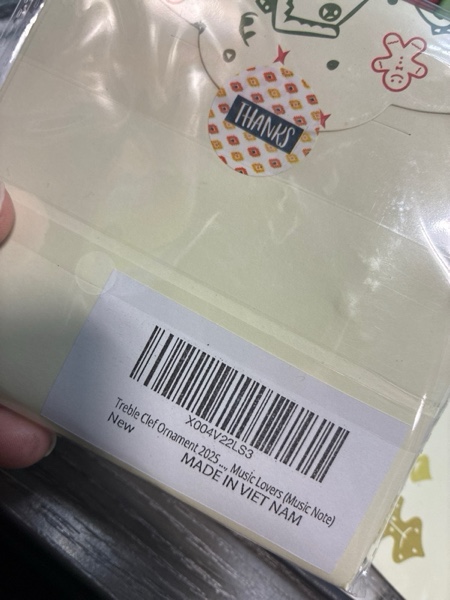 Condition photo showing New/Like New for Book Lovers Gifts for Women-Book Ornament – Heart Shaped Bookshelf Christmas Decoration with Read Love Live Quote – Gifts for Women, Book Club, Readers, Bookish Decor, Mini Book Tree Ornament