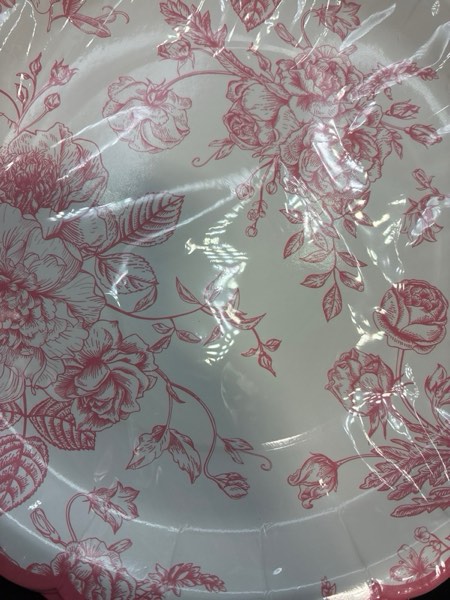 Condition photo showing New/Like New for Floral Party Plates Floral Leaf Scalloped Disposable Paper Plates Pink and White Toile 9" Dinner Plates for Christmas Bridal Baby Shower Tea Party Supplies Table Decor (24, Pink)