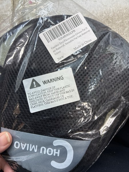 Condition photo showing New/Like New for 2PCS Pet Hair Removal Mitt, Dog Cat Hair Remover Gloves, Static Fur Grooming Cleaner Glove