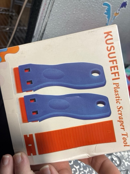 Condition photo showing New/Like New for KUSUFEFI Plastic Razor Blade Scraper, 2PCS Scraper Tool with 60PCS Plastic Blades, Cleaning Scraper Remover for Stickers, Decals, Adhesive, Labels, Paint, Glass, Car, Window, Caulk, No Scratches