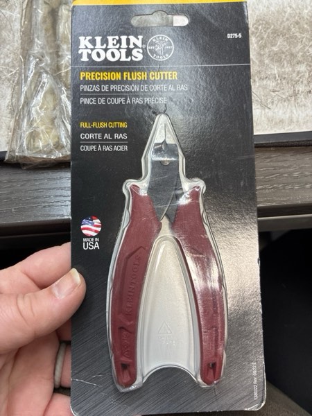 Condition photo showing New/Like New for Klein Tools D275-5 Diagonal Cutting Pliers with flush cutter, 5"