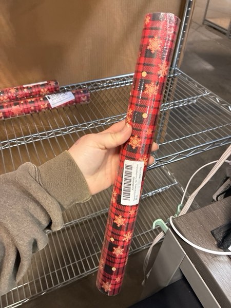 Condition photo showing New/Like New for MAMUNU Reversible Christmas Wrapping Paper - 17 Inch x 33 Feet, Classic Red and Black Plaid with Snowflake Kraft Christmas Wrapping Paper Roll, Holiday Gift Wrap Paper for Kids Men Women