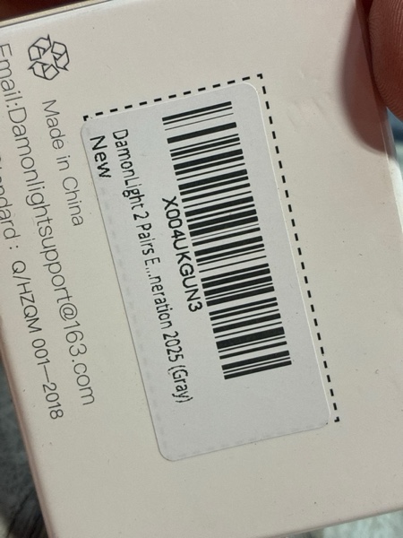 Condition photo showing New/Like New for DamonLight 2 Pairs Ear Tips for AirPods Pro 3 Grip Silicone Earbuds Cover [Added Storage Pouch][US Patent Registered] Compatible with Apple AirPods Pro 3rd Generation 2025 (Gray)