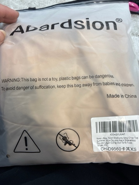 Condition photo showing New/Like New for (Size XS) Chifeey Womens Sexy Crop Top Summer 2025 Square Neck Sleeveless Double Layer Going Out Tank Tops Medium Dark Green