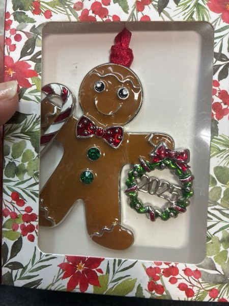 Condition photo showing New/Like New for Laraine Christmas Tree Ornaments – Gingerbread Man 2025 Hanging Decorative Pendant of Tree Car Charm Holiday Keepsake Gift Home Decor (Candy&Wreath (2025))