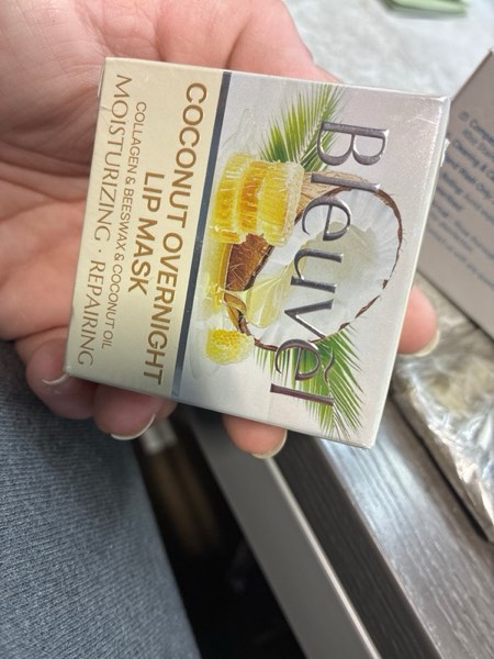 Condition photo showing New/Like New for Bleuvèl Beeswax Overnight Lip Mask – Moisturizing & Nourishing Lip Balm with Collagen, Beeswax & Coconut Oil, Built-in Applicator, Sleeping Lip Mask