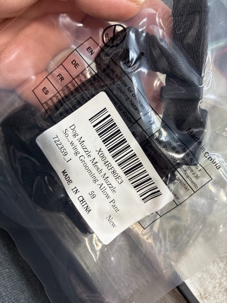 Condition photo showing New/Like New for Mayerzon Dog Muzzle, Patented Soft Mesh Muzzle for Small Medium Large Dogs for Scavenging Biting Licking and Chewing, Allows to Pant and Drink (L, Black) Black L-(Snout:11"-12¼")