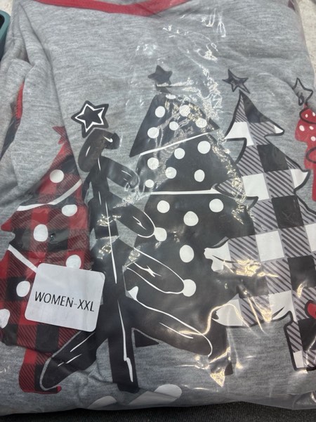 Condition photo showing New/Like New for Family Christmas Pajamas Matching Sets for Adult, Matching Christmas Pajamas 2 Piece Outfit Christmas Pjs (Women, XXL)