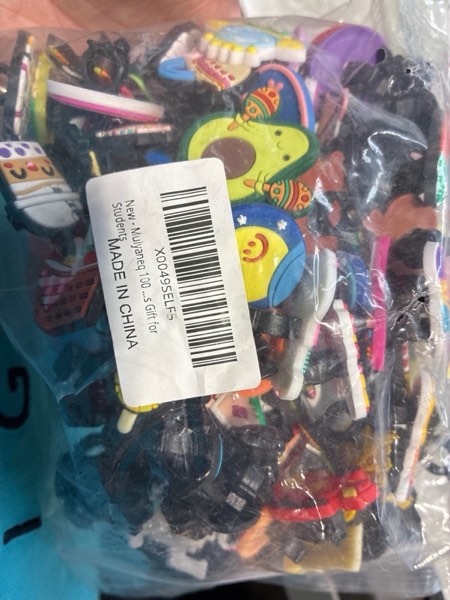 Condition photo showing New/Like New for 100 Pcs Cute Pencil Topper Decoation,Mixed Different Style Lovely Pencil Clips,Bulk Pen Toppers Charm Accessories for Kids,Classroom Rewards Prizes Gift for Students