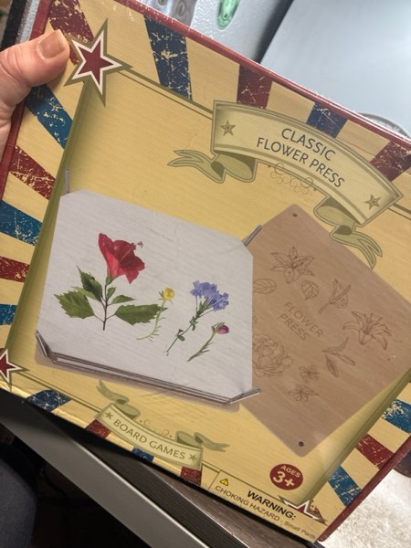 Condition photo showing New/Like New for Wooden Flower Press Kit for Adults & Kids - Great Gift for DIY Arts and Crafts Lovers, Preserve Memories, Color & Shape - Perfect for Drying Flowers, Leaves, Herbs (10.6 x 10.6 Inch) Square 10.6" x 10.6"