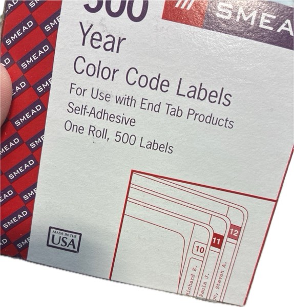 Condition photo showing New/Like New for Smead ETYJ Color-Coded Year Labels, 2021, Yellow, 500 Labels per Roll (68321)